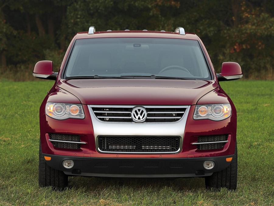  Volkswagen Touareg V10 TDi 2007 года  (US) (фото 6 из 13)